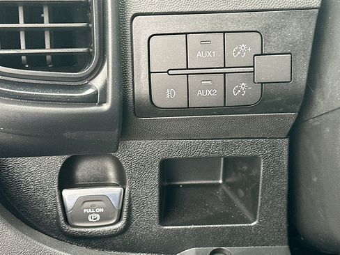 Used 2024 RAM ProMaster 2500 w/ Safety Group image 10