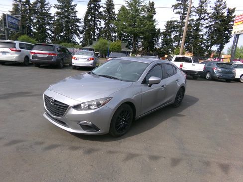 Used 2015 MAZDA MAZDA3 i Sport image 3