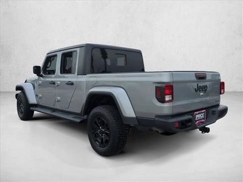 Used 2021 Jeep Gladiator Sport AWD/4WD image 8