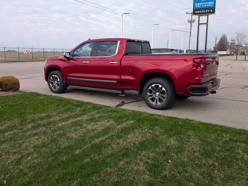 Certified 2022 Chevrolet Silverado 1500 High Country w/ Z71 Off-Road Package image 9