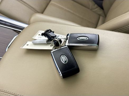 Used 2021 Land Rover Range Rover Sport HSE Silver Edition AWD/4WD image 17