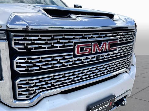 Used 2022 GMC Sierra 2500 Denali w/ Technology Package AWD/4WD image 29