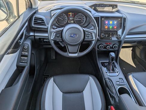 Used 2018 Subaru Crosstrek 2.0i Limited image 3
