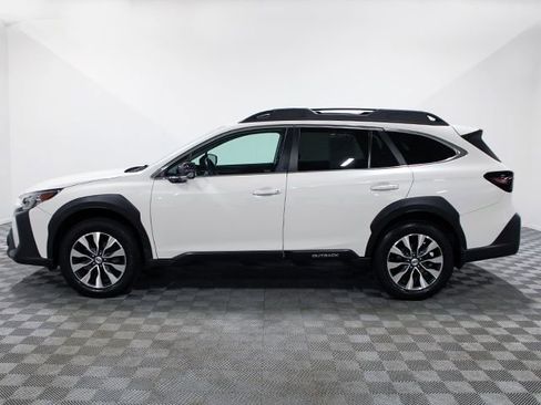 Used 2023 Subaru Outback Limited w/ Popular Package #2 AWD/4WD image 3