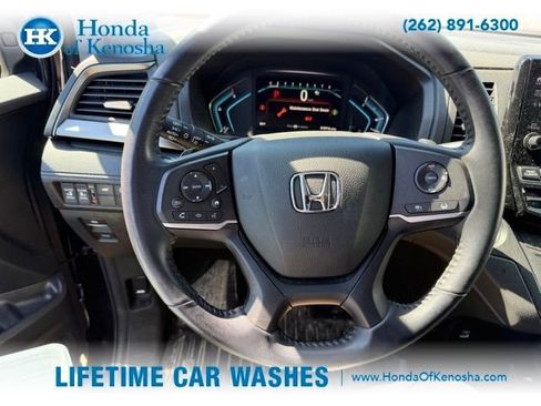 Used 2024 Honda Odyssey EX-L image 7