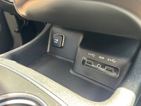 Used 2019 Dodge Durango SXT AWD/4WD image 39