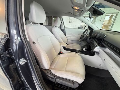 Used 2025 Hyundai Kona SEL FWD image 39