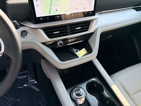New 2026 Ford Explorer Active w/ Active Comfort Package RWD image 16