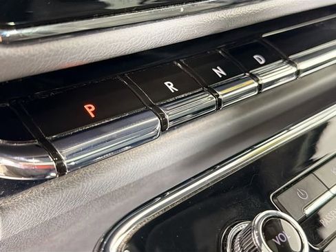 Used 2018 Lincoln Navigator Reserve w/ Technology Package image 17