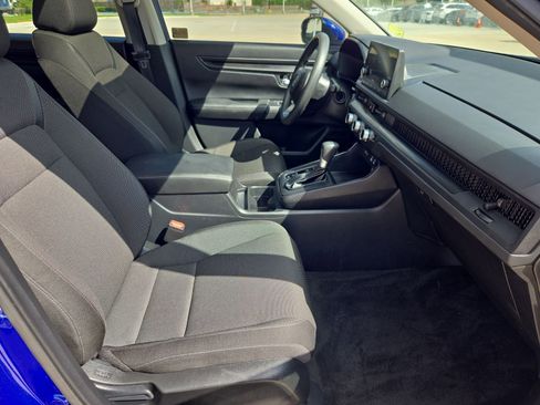Certified 2025 Honda CR-V EX image 30