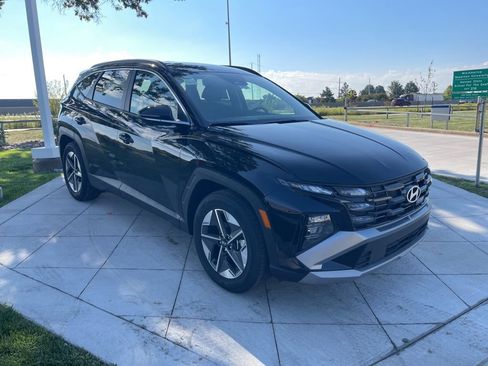 Certified 2025 Hyundai Tucson SEL image 2