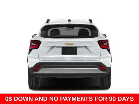 Used 2025 Chevrolet Trax LS FWD image 8