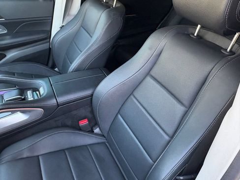 Used 2024 Mercedes-Benz GLS 450 4MATIC image 35