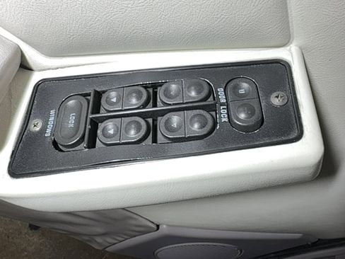 Used 1991 Ford Mustang LX RWD image 36