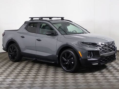 Used 2024 Hyundai Santa Cruz Night AWD/4WD image 2