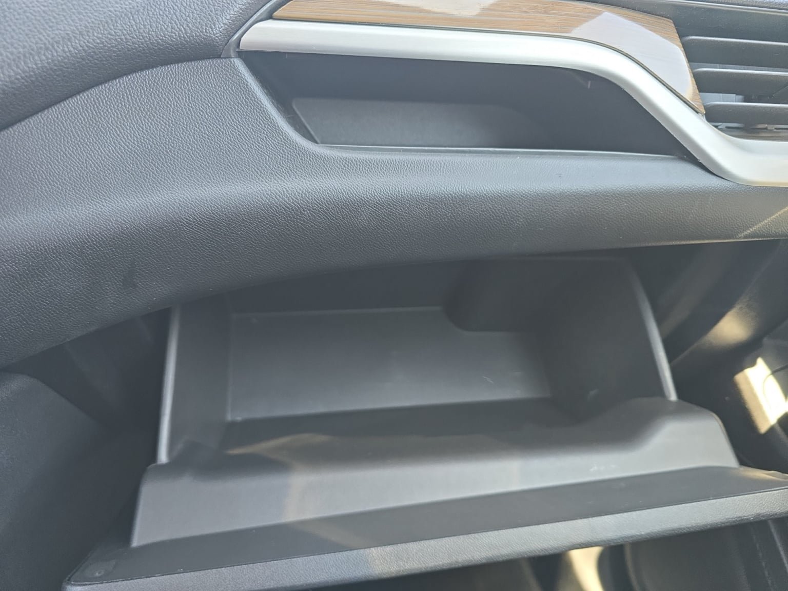 Used 2019 GMC Terrain SLE w/ Driver Convenience Package FWD image 24