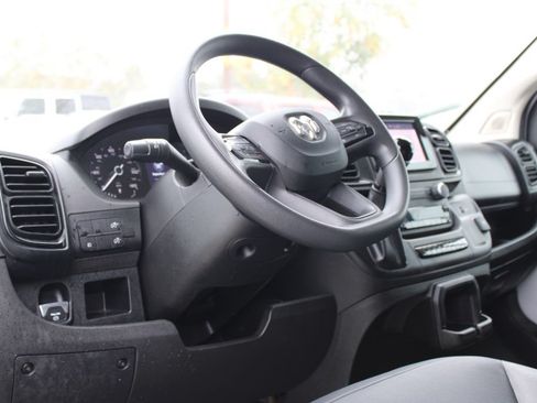 Used 2025 RAM ProMaster 2500 w/ Convenience Group FWD image 25