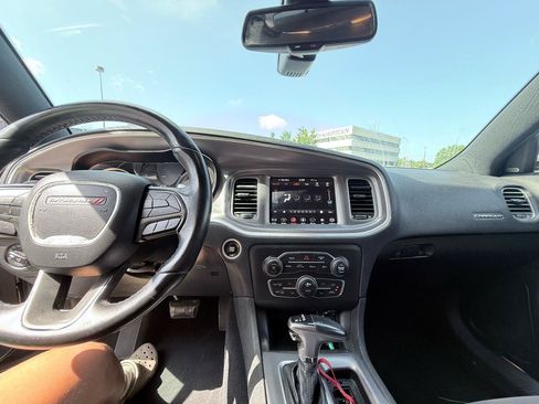 Used 2019 Dodge Charger GT RWD image 17