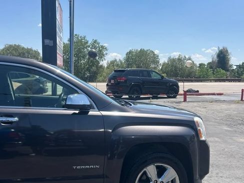 Used 2015 GMC Terrain SLT AWD/4WD image 4