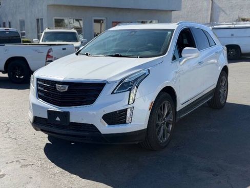 Used 2019 Cadillac XT5 Luxury w/ Sport Package FWD image 6