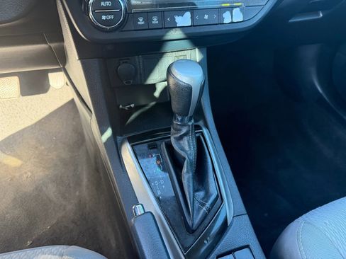 Used 2016 Toyota Corolla LE image 17