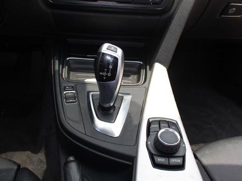 Used 2014 BMW 320i Sedan image 20