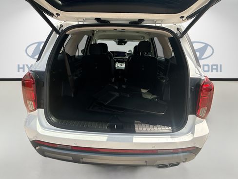 Used 2025 Hyundai Palisade SEL FWD image 24