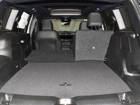 New 2026 Jeep Cherokee Overland w/ Trailer Tow Group image 30