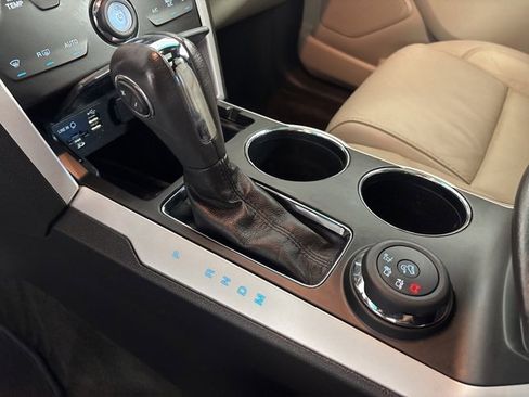 Used 2014 Ford Explorer XLT w/ Equipment Group 202A image 19