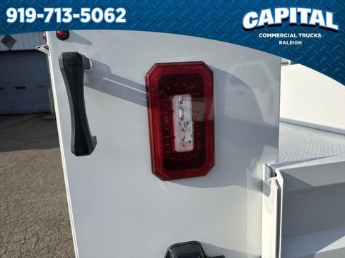 New 2025 Ford F350 XL w/ XL Chrome Package image 15