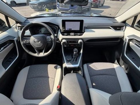 Used 2025 Toyota RAV4 XLE w/ Weather Package AWD/4WD image 14