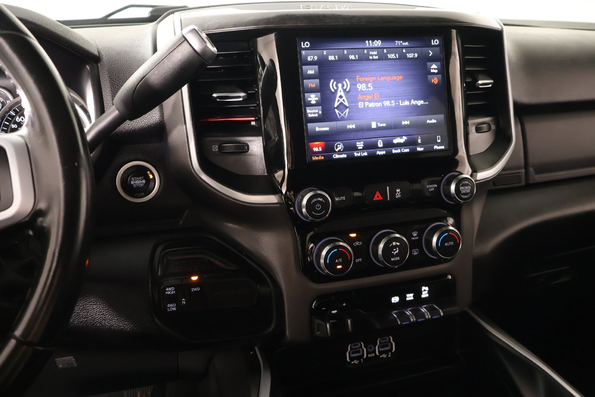 Used 2021 RAM 2500 Big Horn w/ Level 1 Equipment Group AWD/4WD image 5