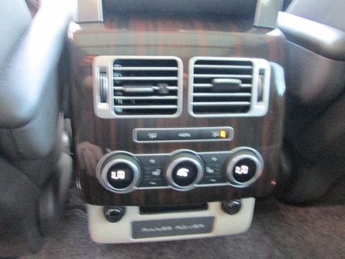 Used 2017 Land Rover Range Rover Supercharged AWD/4WD image 24
