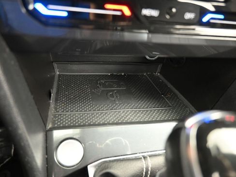 Used 2022 Volkswagen Tiguan SE image 26