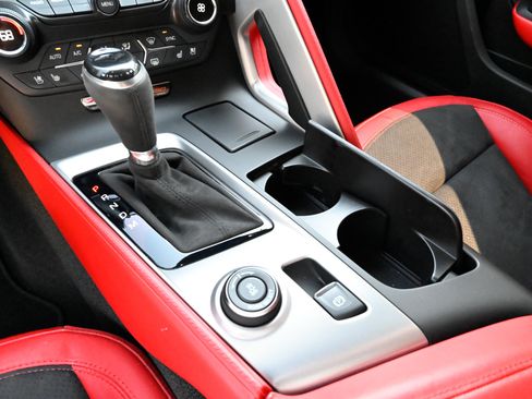 Used 2019 Chevrolet Corvette Z06 RWD image 28