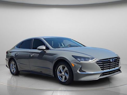 Used 2023 Hyundai Sonata SE FWD image 8
