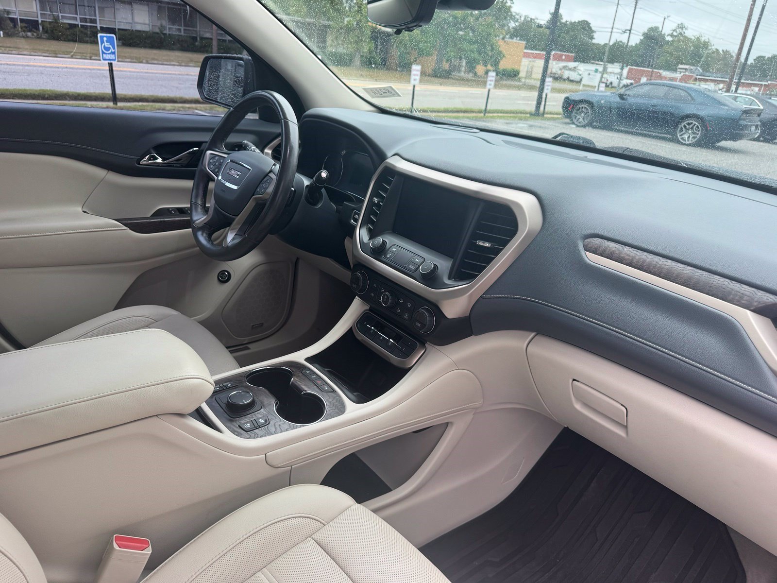 Used 2020 GMC Acadia Denali w/ Trailering Package FWD image 28