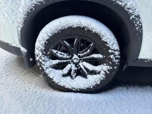 Used 2025 Nissan Rogue SV w/ Rock Creek Premium Package image 27