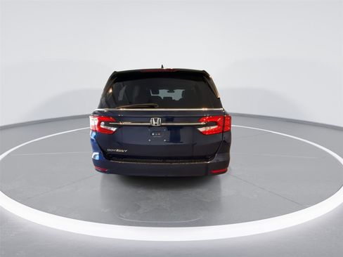 Used 2023 Honda Odyssey EX-L image 6