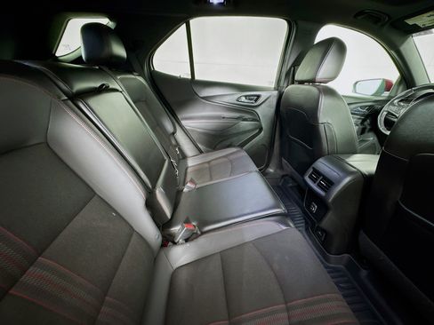 Used 2022 Chevrolet Equinox RS w/ Infotainment Package FWD image 25