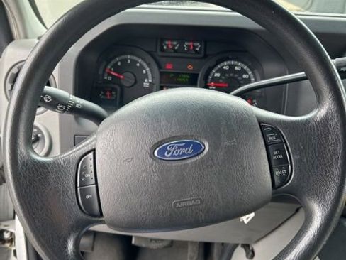 Used 2011 Ford E-450 and Econoline 450 Super Duty w/ Shuttle Bus Prep Pkg RWD image 11