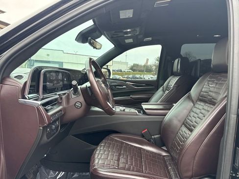 Certified 2021 Cadillac Escalade ESV Sport Platinum image 14