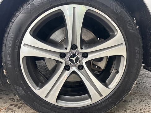 Used 2020 Mercedes-Benz E 350 Sedan image 30