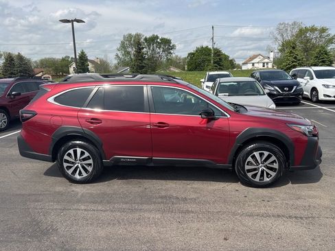 Certified 2025 Subaru Outback Premium w/ Popular Package #1 AWD/4WD image 2