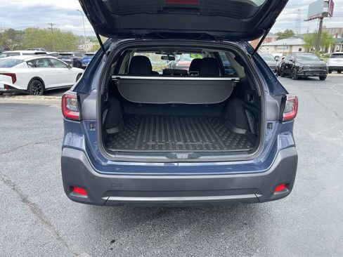 Used 2023 Subaru Outback Premium AWD/4WD image 34