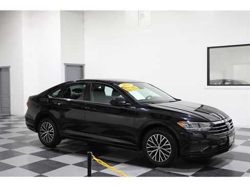 Used 2021 Volkswagen Jetta S image 1