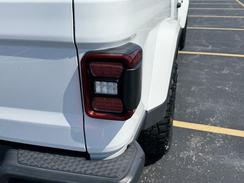 Used 2021 Jeep Gladiator Sport w/ Quick Order Package 24Q 80Th AWD/4WD image 17