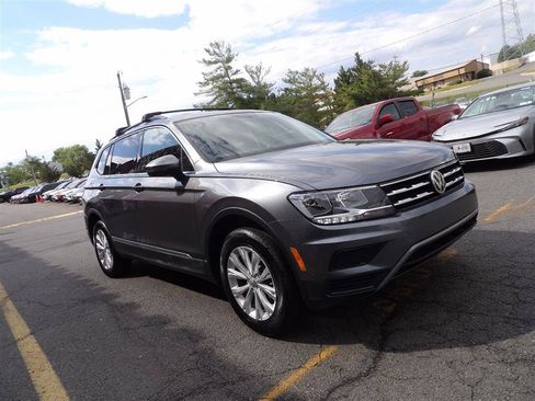 Used 2018 Volkswagen Tiguan SE FWD image 7