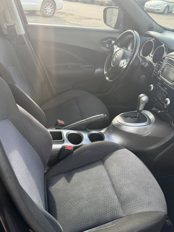 Used 2015 Nissan Juke SV AWD/4WD image 15