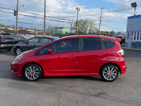 Used 2013 Honda Fit Sport image 2